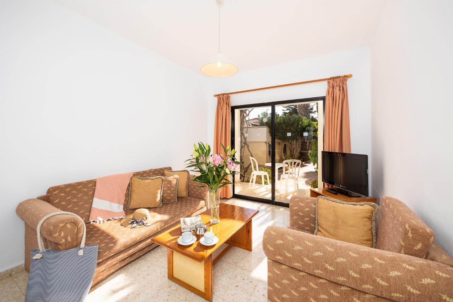 Tavros Hotel Apartments Polis Room photo