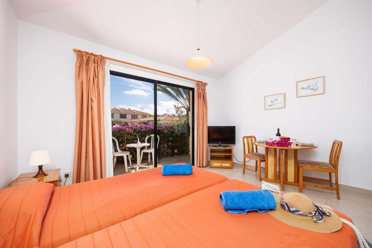 Tavros Hotel Apartments Polis Exterior photo