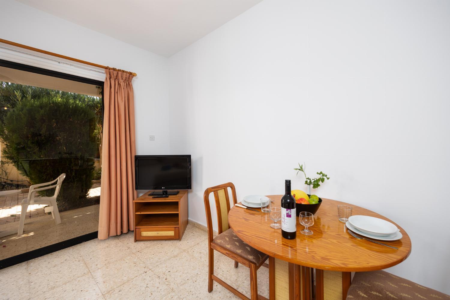 Tavros Hotel Apartments Polis Room photo