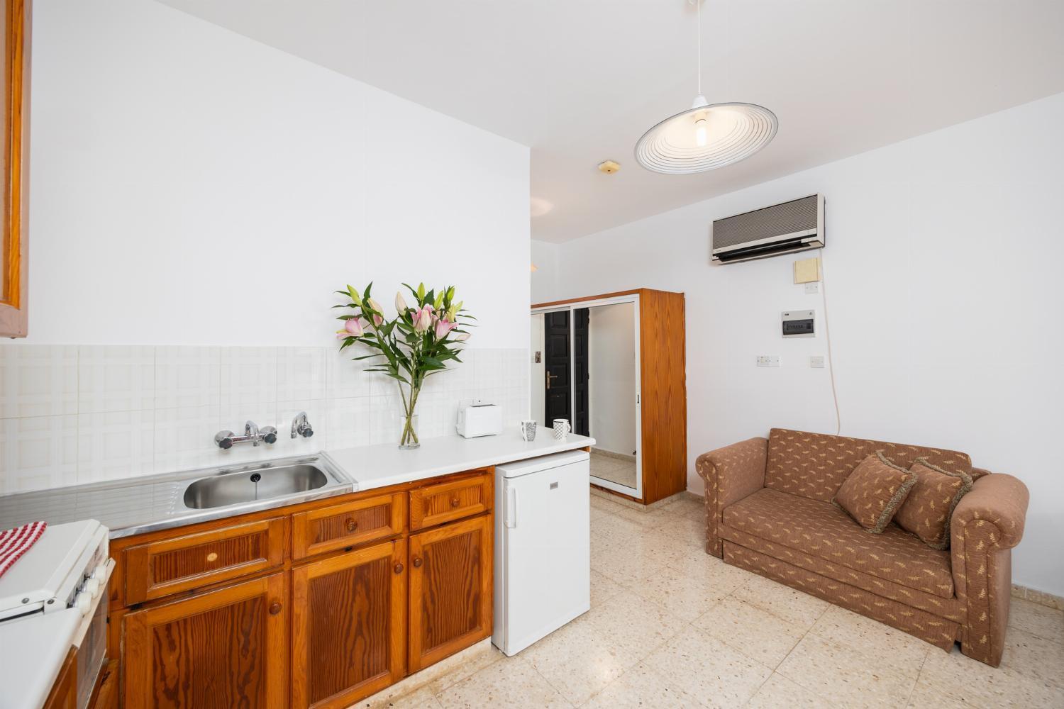 Tavros Hotel Apartments Polis Room photo
