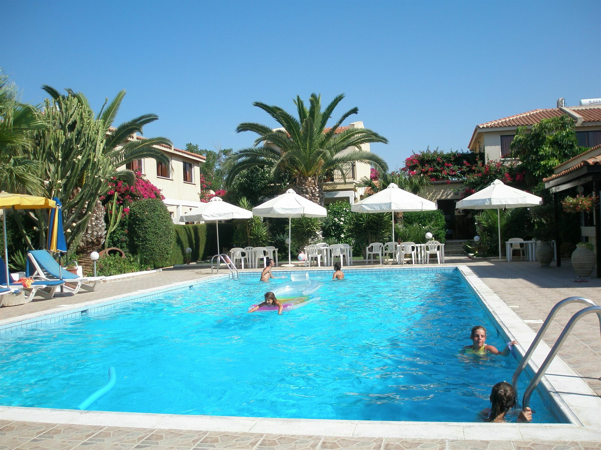 Tavros Hotel Apartments Polis Exterior photo