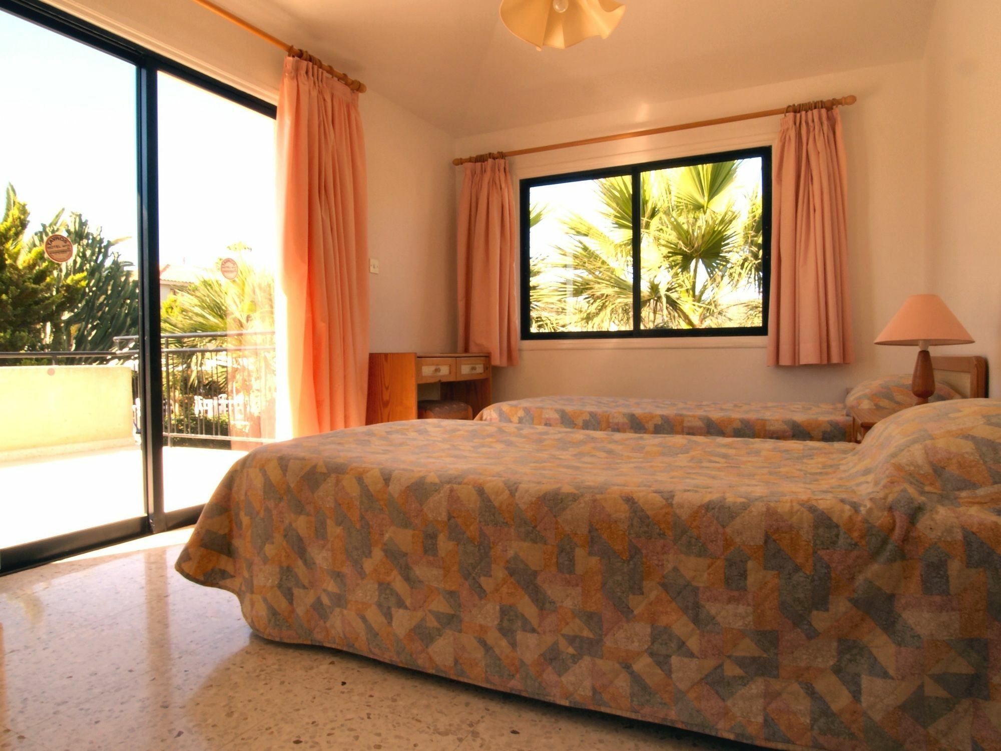 Tavros Hotel Apartments Polis Exterior photo